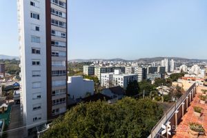 Image 7 - 8600
