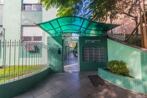 Image 19 - 215105