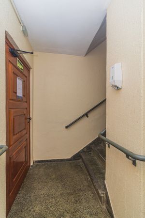 Image 22 - 215105