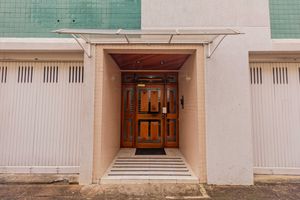 Image 6 - 8619
