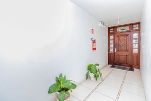 Image 17 - 897839