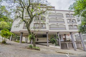 Image 17 - 893036