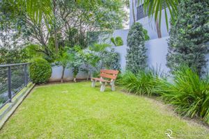 Image 13 - 130406