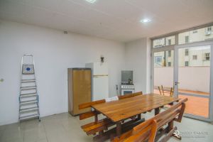Image 8 - 8760