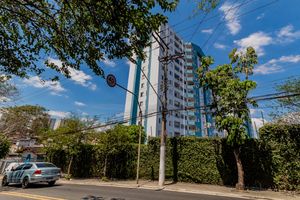 Image 32 - 891237