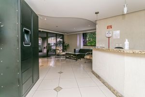 Image 6 - 880