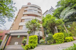 Image 30 - 304467