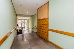 Image 17 - 928463