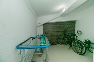 Image 28 - 534548