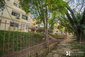 Image 4 - 8917