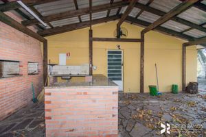 Image 11 - 8917