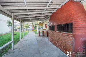 Image 15 - 8917