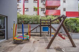 Image 11 - 8941