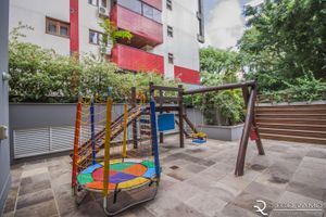 Image 10 - 8941