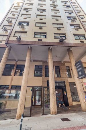 Image 3 - 8978