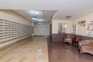 Image 6 - 8978