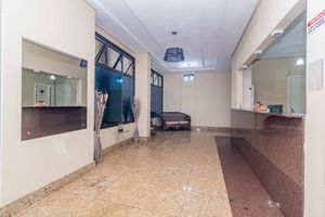 Image 11 - 8978