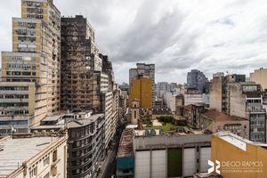Image 18 - 8978