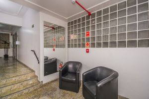 Image 3 - 9022