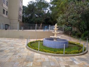 Image 6 - 90250
