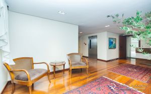 Image 3 - 906