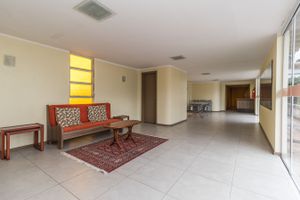 Image 4 - 9076