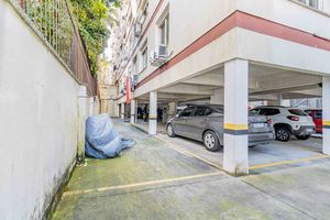 Image 30 - 857643
