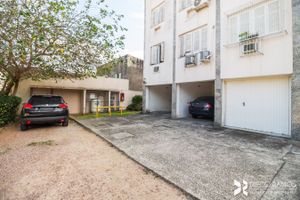Image 37 - 758247
