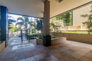 Image 10 - 9144