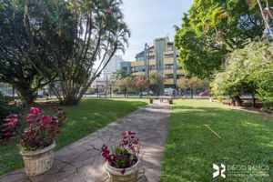 Image 9 - 928711