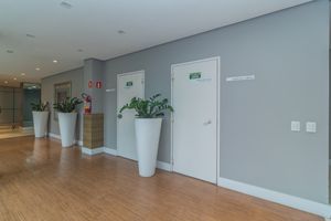 Image 24 - 204749