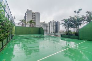 Image 33 - 204749