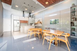Image 113 - 206246