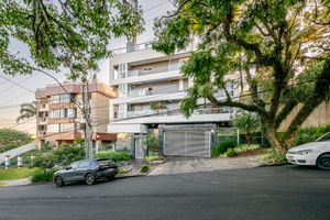 Image 62 - 812179