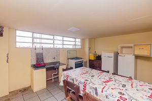 Image 33 - 896694