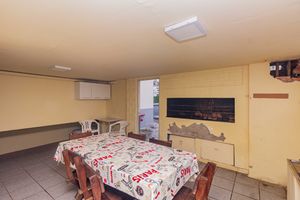 Image 36 - 896694