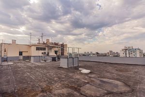 Image 38 - 896694
