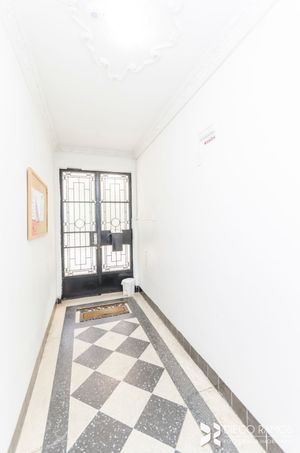 Image 24 - 204286