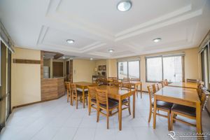 Image 9 - 9478