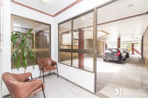 Image 3 - 9664