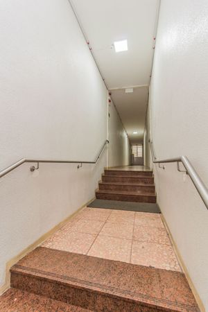 Image 23 - 304484