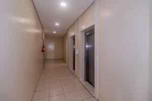 Image 70 - 892250