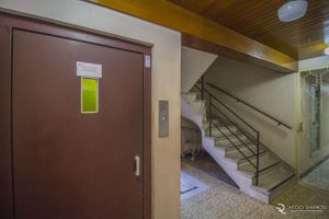 Image 3 - 9723