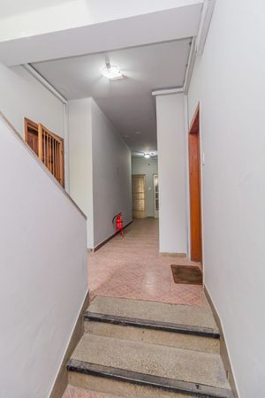 Image 22 - 878385