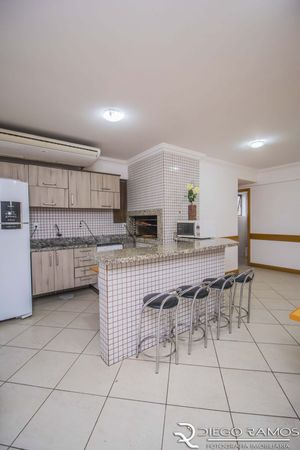 Image 34 - 845027