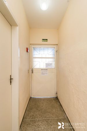 Image 3 - 9821
