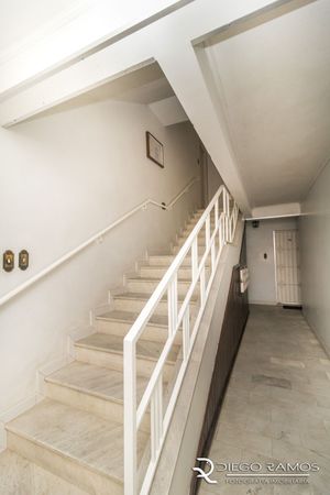 Image 30 - 235008
