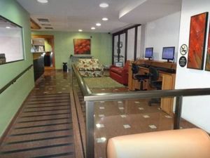 Image 11 - 219934