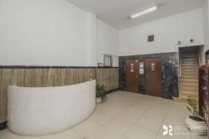 Image 39 - 175656