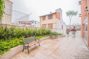 Image 14 - 9946